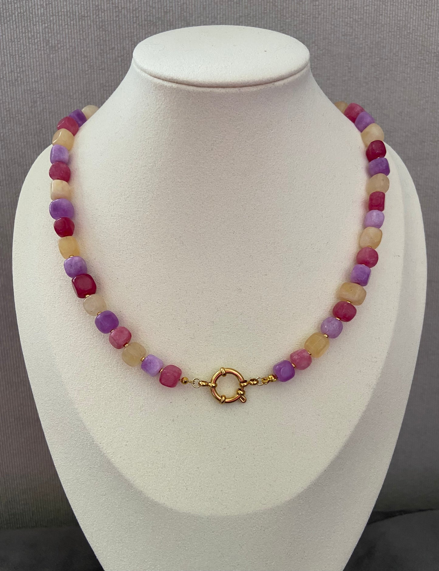 Pastel Harmony – Natuurstenen Kralenketting