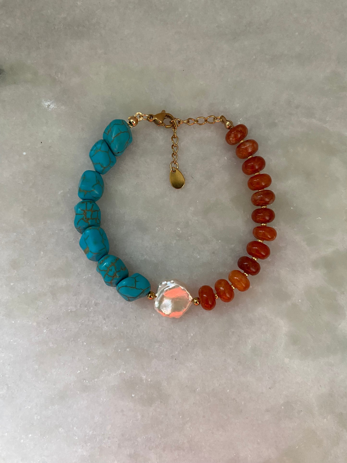 Turquoise & Carneool Natuurstenen Armband met Zoetwaterparel